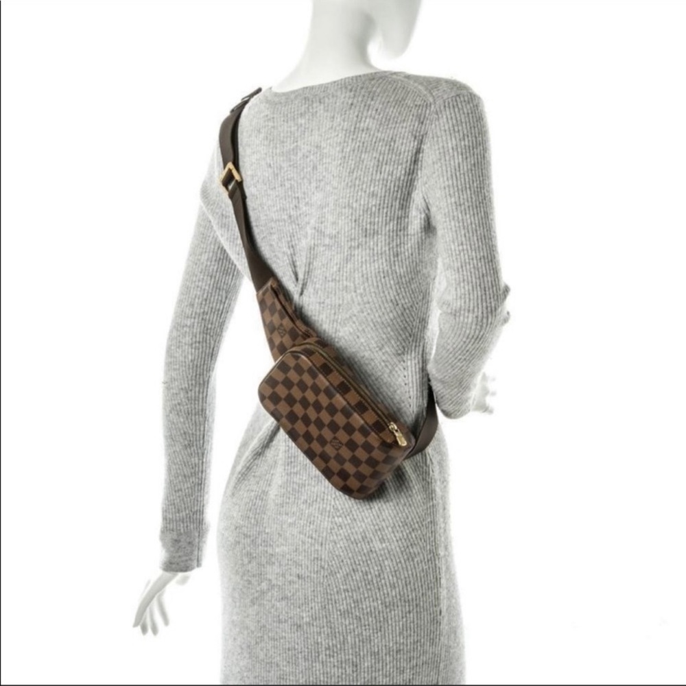 Louis Vuitton Damier Body Bag / Geronimo